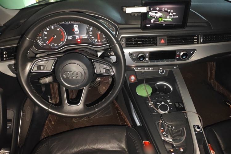 Used Audi A5 2017 Sportback 40 TFSI Fashion Model Steering Wheel