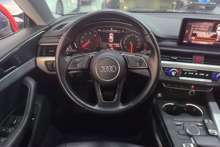 Used Audi A5 2017 Sportback 40 TFSI Fashion Model Steering Wheel