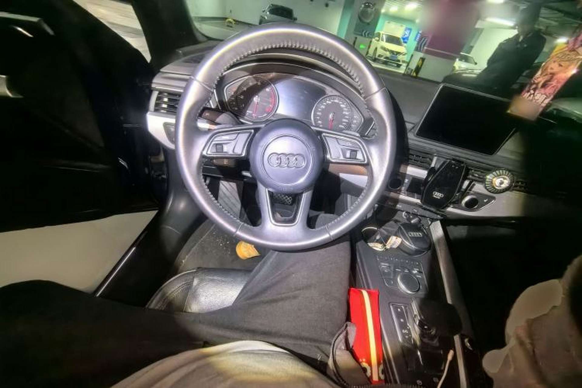 Used Audi A5 2017 Cabriolet 40 TFSI Fashion Model Steering Wheel