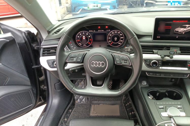 Used Audi A5 2017 Sportback 45 TFSI Sport Edition Steering Wheel