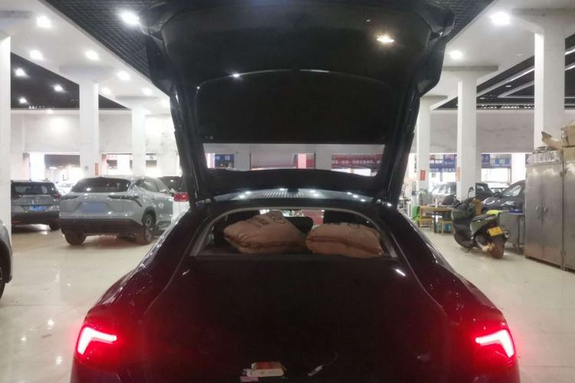 Used Audi A5 2017 Sportback 40 TFSI Fashion Model Trunk