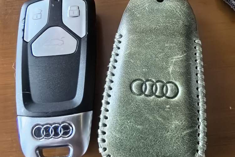 Used Audi A5 2017 Sportback 40 TFSI Fashion Model Vehicle Key