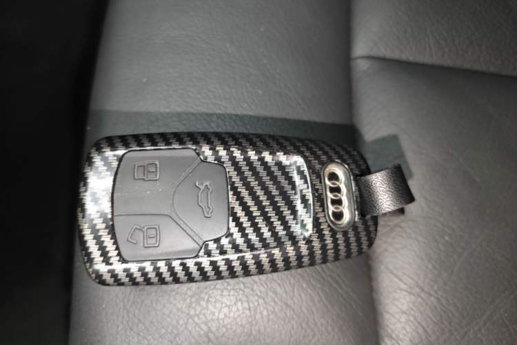 Used Audi A5 2017 Coupe 40 TFSI Fashion Model Vehicle Key
