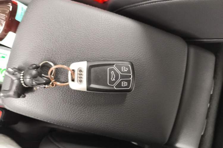 Used Audi A5 2017 Sportback 40 TFSI Fashion Model Vehicle Key