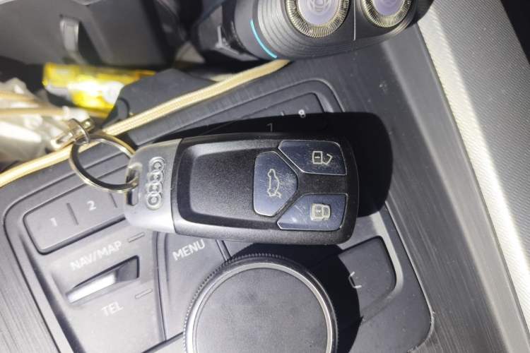 Used Audi A5 2017 Sportback 40 TFSI Fashion Model Vehicle Key