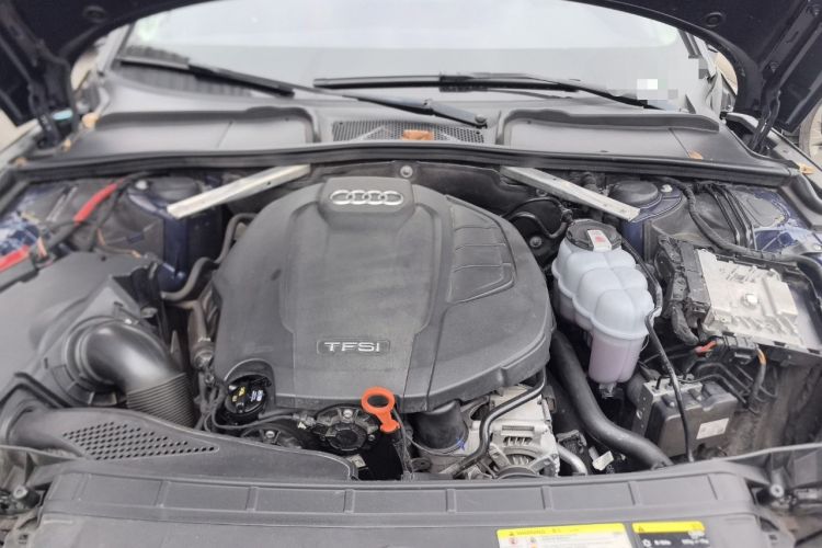 Used Audi A5 2017 Sportback 45 TFSI Fashion Model Engine Bay