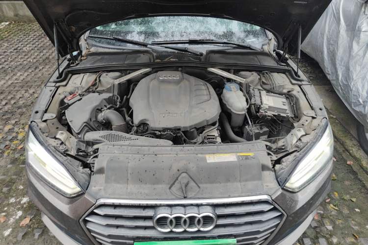 Used Audi A5 2017 Sportback 40 TFSI Fashion Model Engine Bay