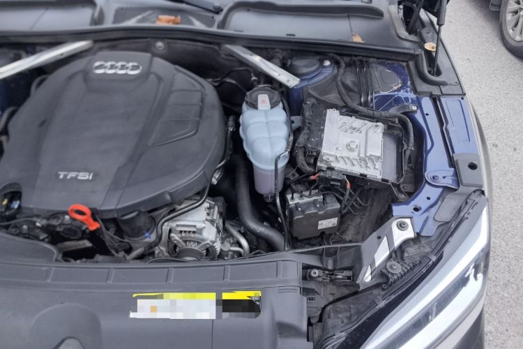 Used Audi A5 2017 Sportback 45 TFSI Fashion Model Engine Bay Left