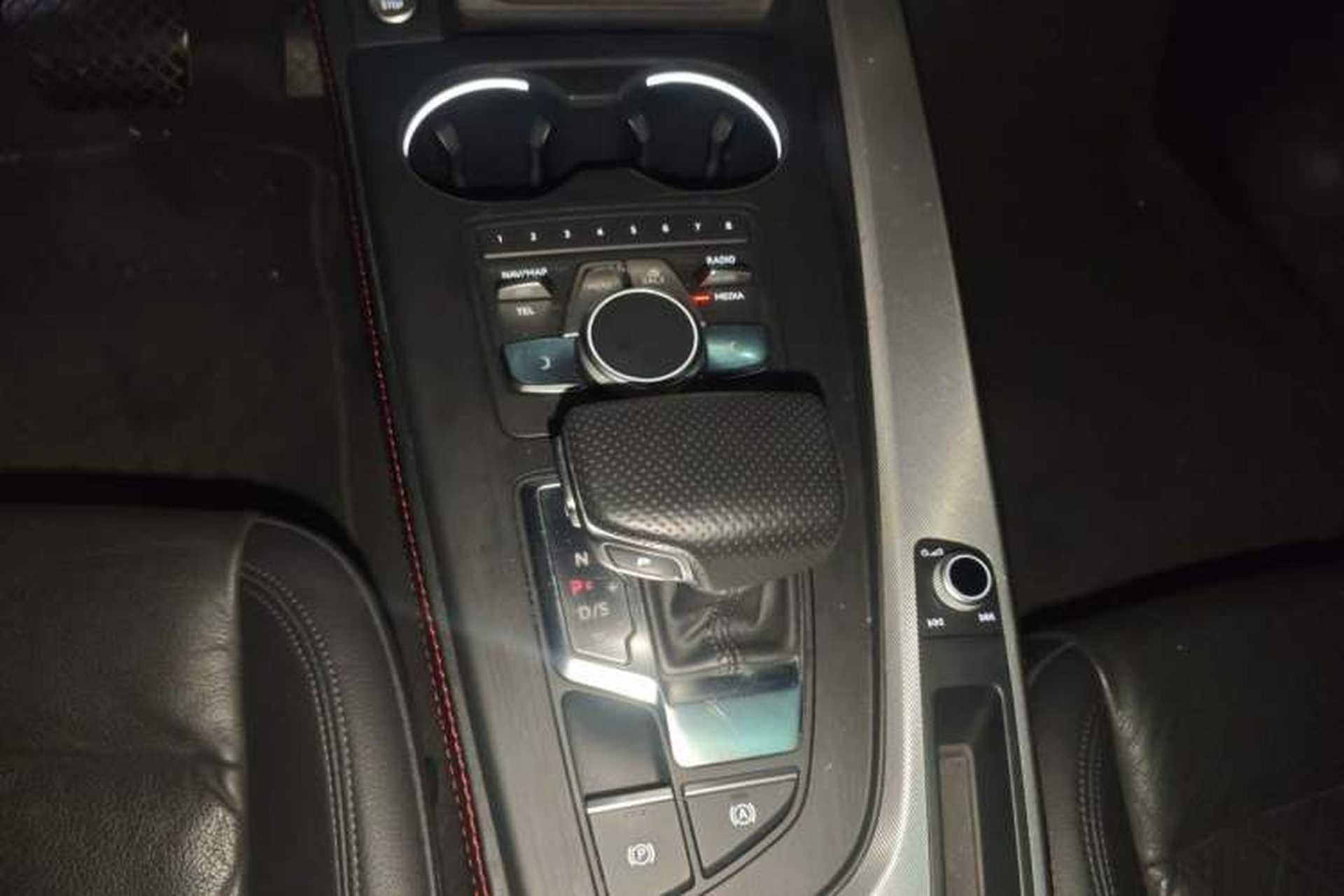 Used Audi A5 2017 Sportback 45 TFSI Fashion Model Gear Lever