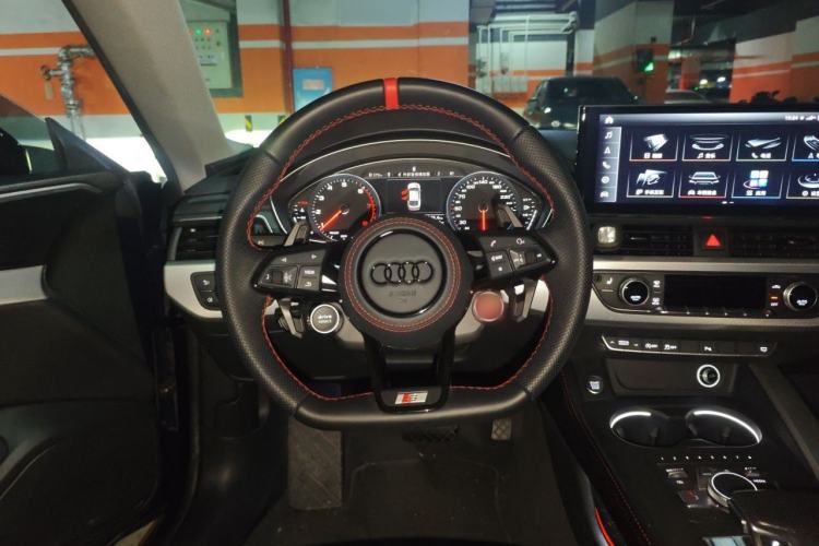 Used Audi A5 2017 Sportback 45 TFSI Fashion Model Steering Wheel