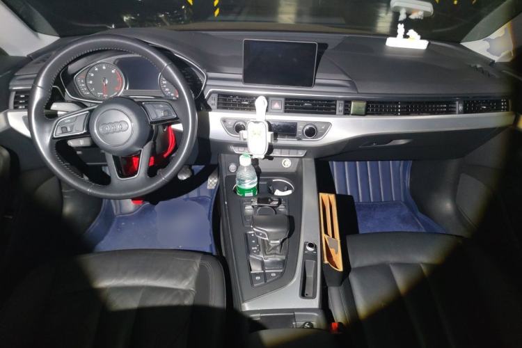 Used Audi A5 2017 Sportback 40 TFSI Fashion Model Center Console