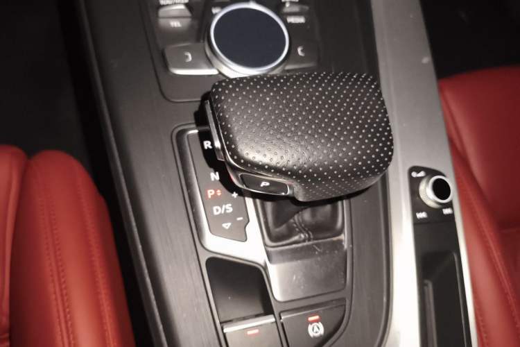 Used Audi A5 2017 Sportback 45 TFSI quattro Sport Model Gear Lever