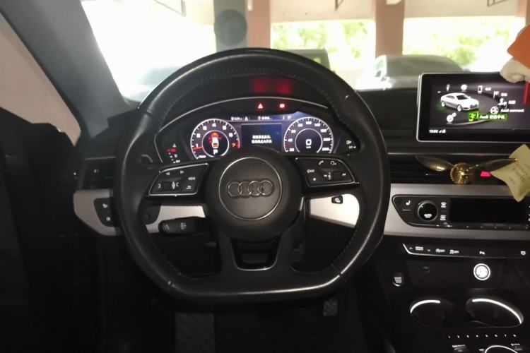 Used Audi A5 2017 Sportback 45 TFSI quattro Sport Model Steering Wheel