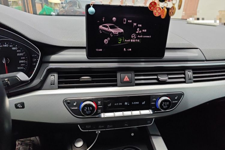 Used Audi A5 2017 Sportback 40 TFSI Fashion Model Audio And AC Panel