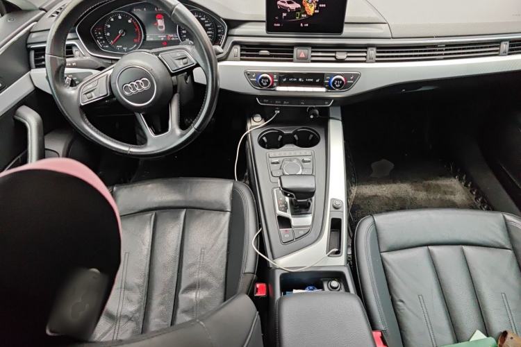 Used Audi A5 2017 Sportback 40 TFSI Fashion Model Center Console