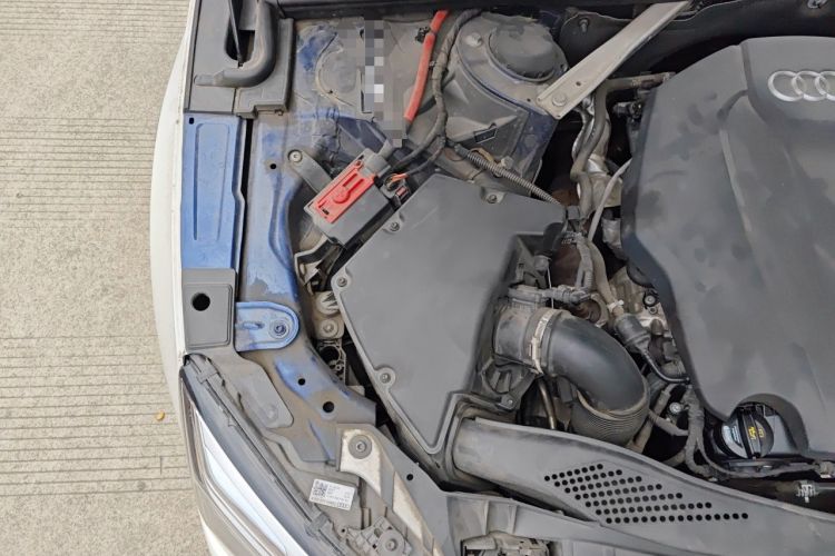Used Audi A5 2017 Sportback 40 TFSI Fashion Model Engine Bay Right