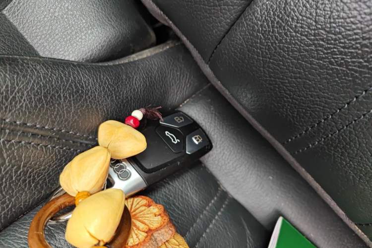 Used Audi A5 2017 Sportback 40 TFSI Fashion Model Vehicle Key
