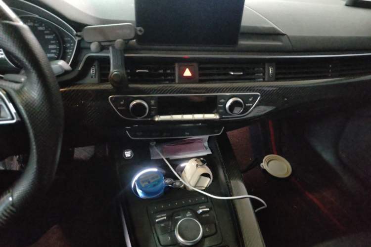 Used Audi A5 2017 Sportback 40 TFSI Fashion Model Audio And AC Panel