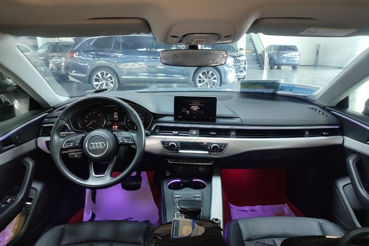Used Audi A5 2017 Sportback 40 TFSI Fashion Model Center Console