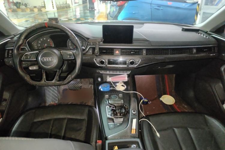 Used Audi A5 2017 Sportback 40 TFSI Fashion Model Center Console