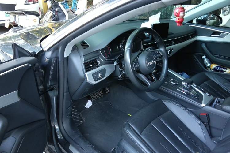 Used Audi A5 2017 Coupe 40 TFSI Fashion Model Driver Seat