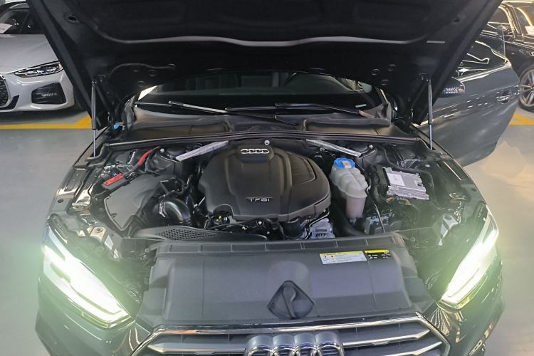 Used Audi A5 2017 Coupe 40 TFSI Fashion Model Engine Bay