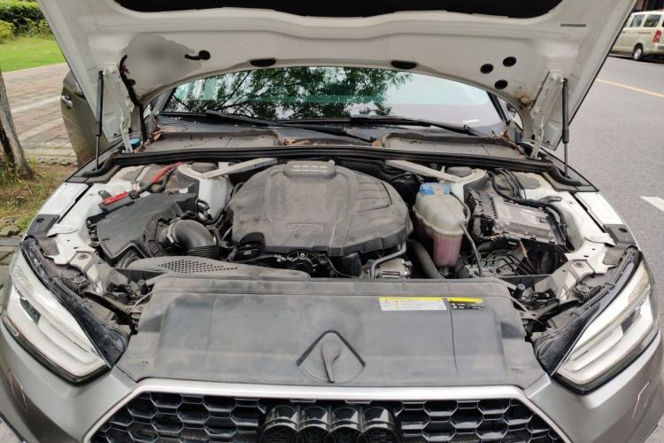 Used Audi A5 2017 Coupe 40 TFSI Fashion Model Engine Bay