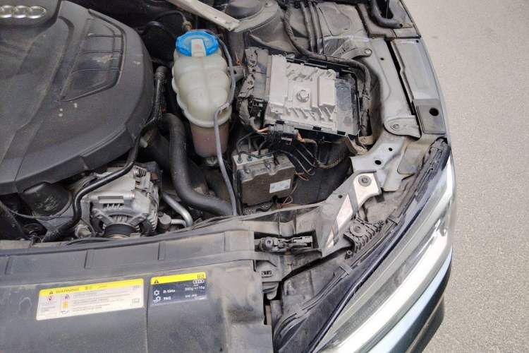 Used Audi A5 2017 Sportback 45 TFSI quattro Sport Model Engine Bay Left