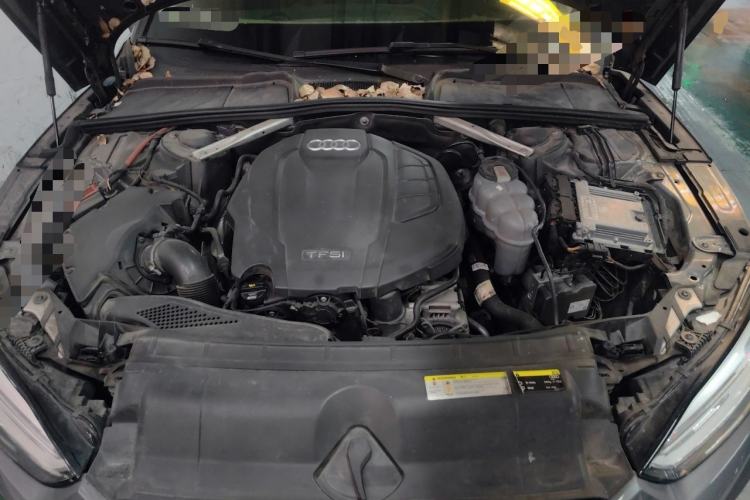 Used Audi A5 2017 Sportback 40 TFSI Fashion Model Engine Bay