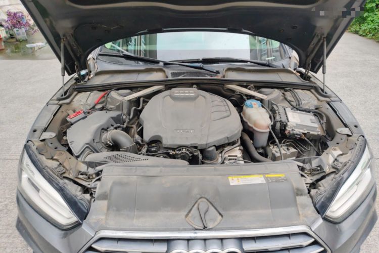 Used Audi A5 2017 Coupe 40 TFSI Fashion Model Engine Bay