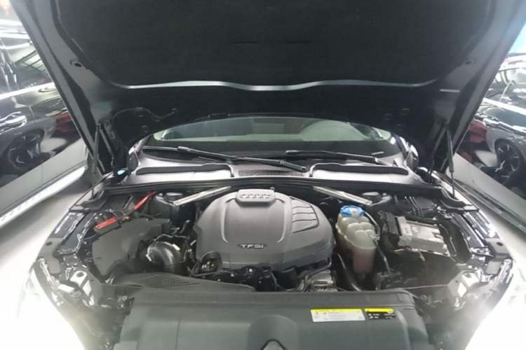 Used Audi A5 2017 Sportback 40 TFSI Fashion Model Engine Bay
