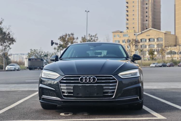 Used Audi A5 2017 Sportback 40 TFSI Fashion Model Exterior 4