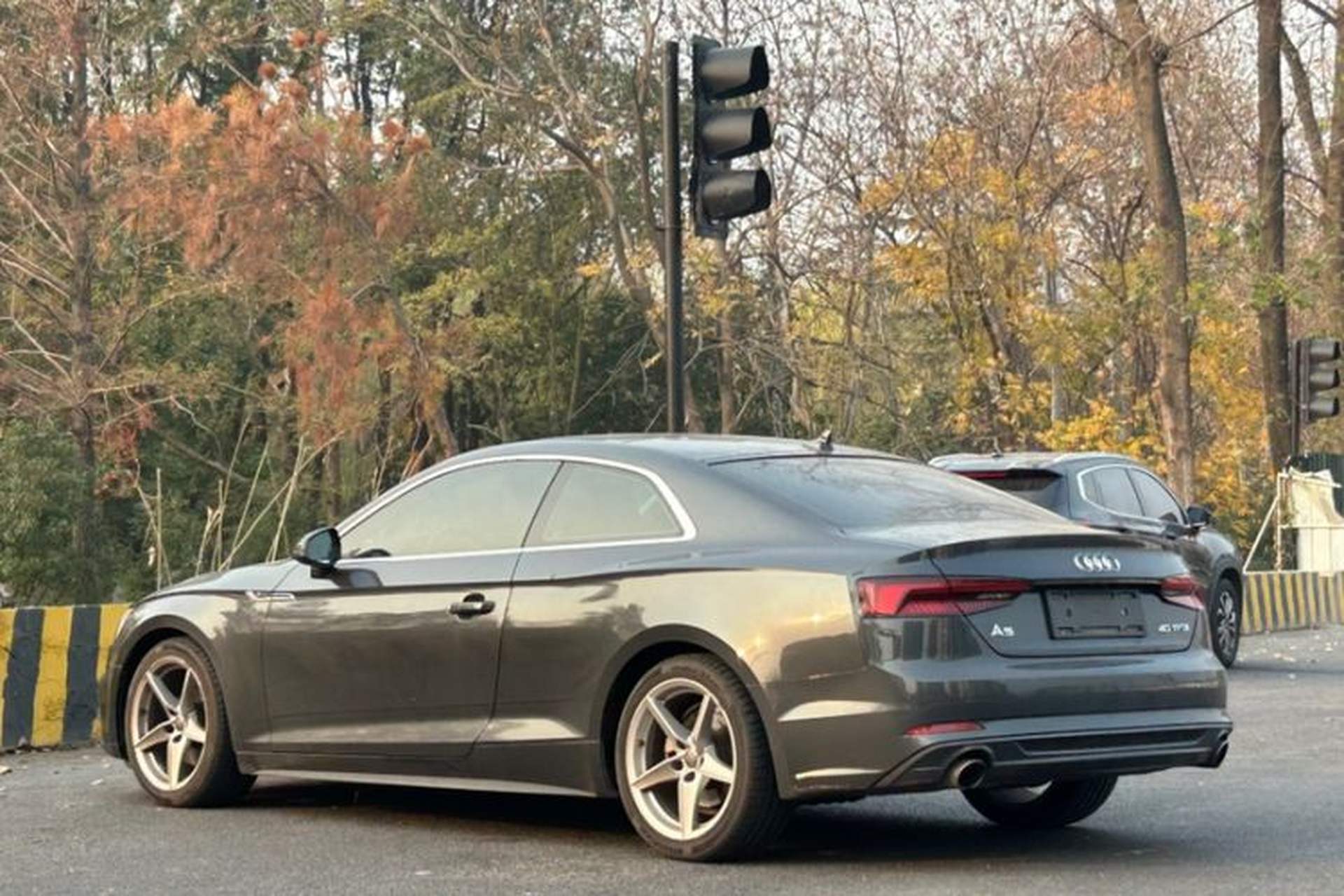 Used Audi A5 2017 Coupe 40 TFSI Fashion Model Exterior 5