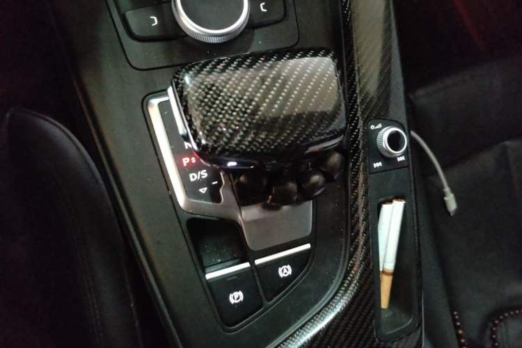 Used Audi A5 2017 Sportback 40 TFSI Fashion Model Gear Lever
