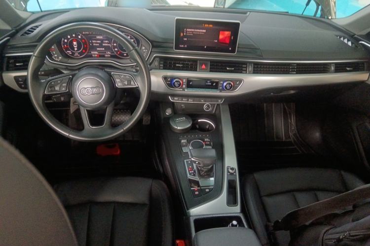 Used Audi A5 2017 Coupe 40 TFSI Fashion Model Interior 2
