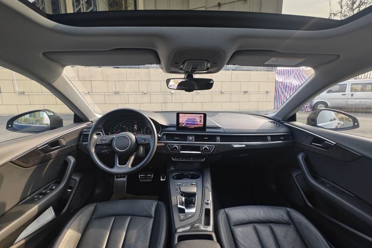 Used Audi A5 2017 Sportback 40 TFSI Fashion Model Interior 4