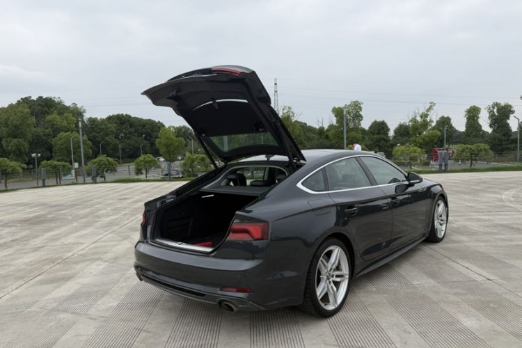 Used Audi A5 2017 Sportback 45 TFSI Sport Edition Interior 4