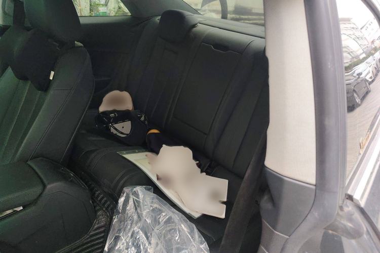 Used Audi A5 2017 Coupe 40 TFSI Fashion Model Interior 4