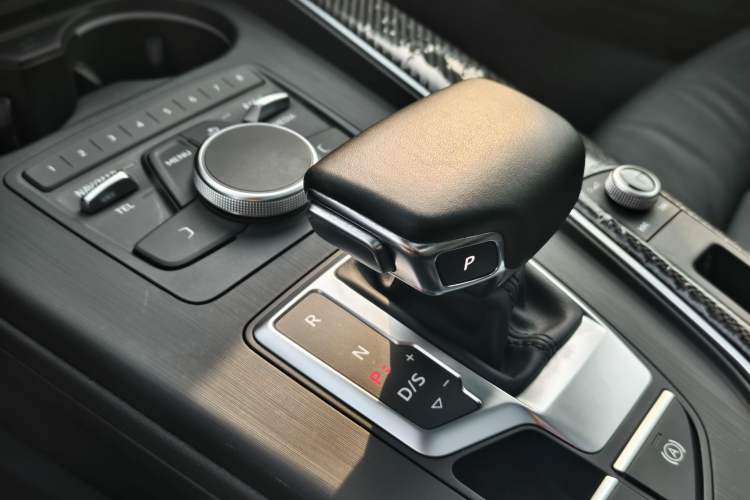 Used Audi A5 2017 Sportback 40 TFSI Fashion Model Interior 6