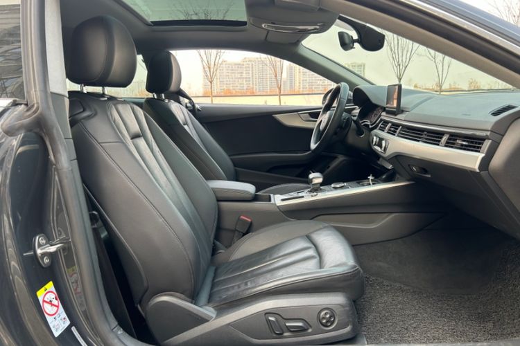 Used Audi A5 2017 Coupe 40 TFSI Fashion Model Interior 9