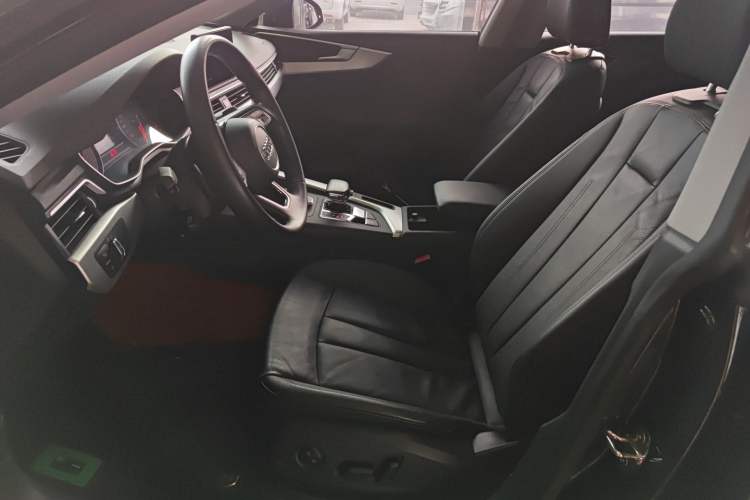 Used Audi A5 2017 Sportback 40 TFSI Fashion Model Left Front Seat