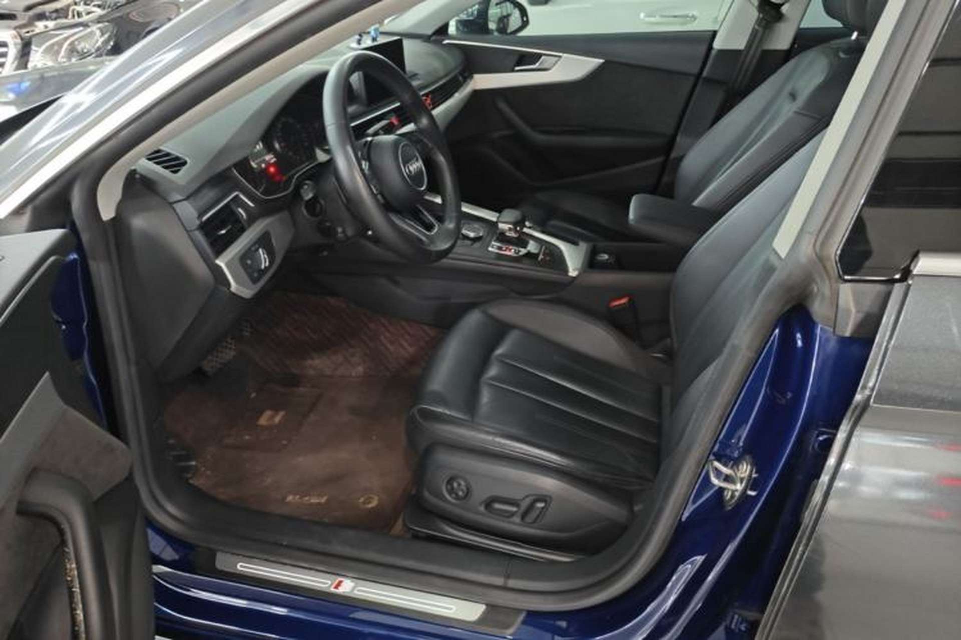 Used Audi A5 2017 Sportback 40 TFSI Fashion Model Left Front Seat
