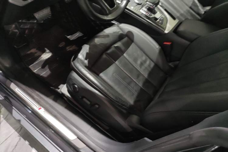 Used Audi A5 2017 Sportback 40 TFSI Fashion Model Left Front Seat