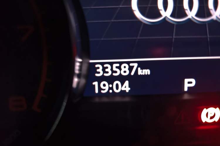 Used Audi A5 2017 Coupe 40 TFSI Fashion Model Odometer Close Up
