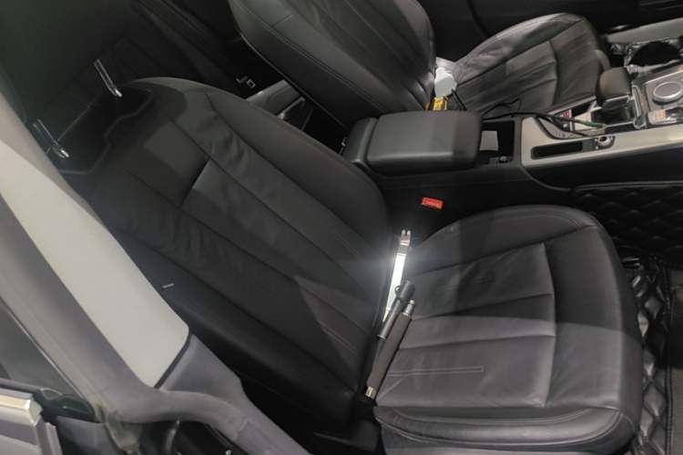 Used Audi A5 2017 Sportback 40 TFSI Fashion Model Right Front Seat