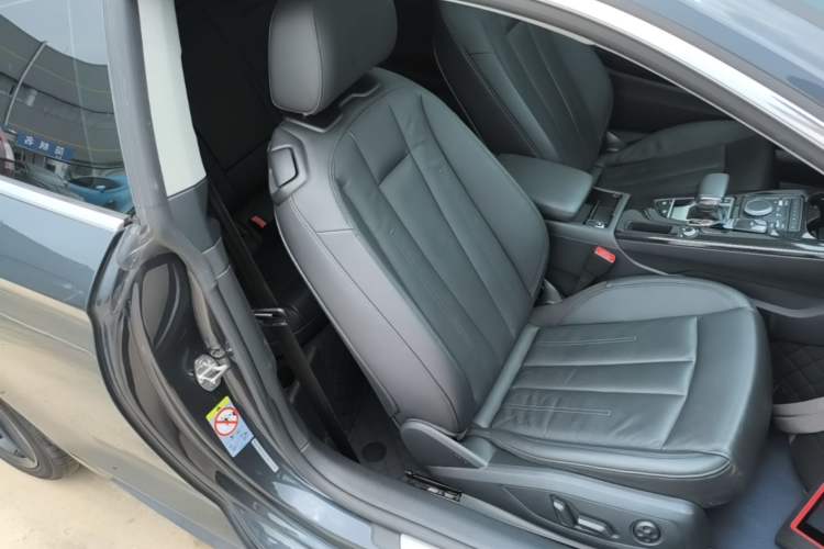 Used Audi A5 2017 Coupe 40 TFSI Fashion Model Right Front Seat