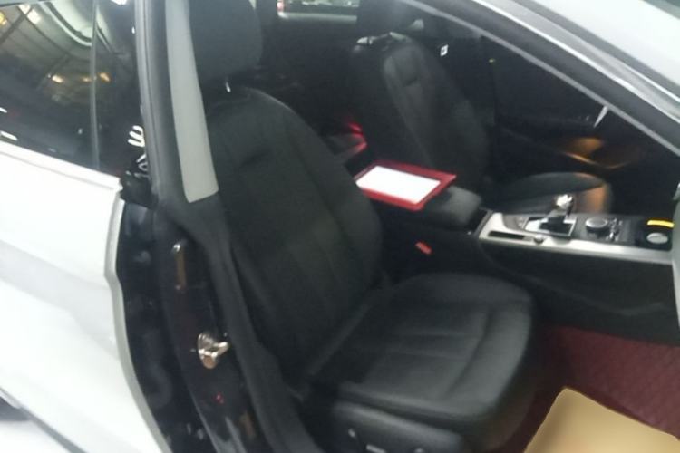 Used Audi A5 2017 Sportback 40 TFSI Fashion Model Right Front Seat