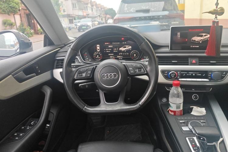 Used Audi A5 2017 Sportback 45 TFSI Sport Edition Steering Wheel