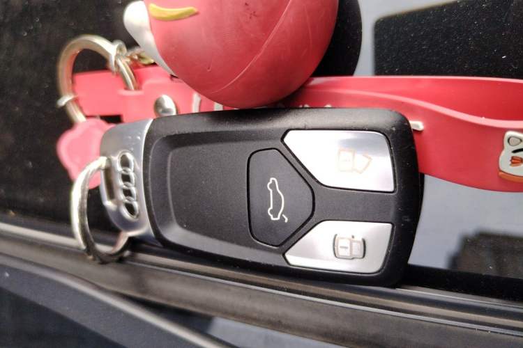 Used Audi A5 2017 Sportback 45 TFSI quattro Sport Model Vehicle Key