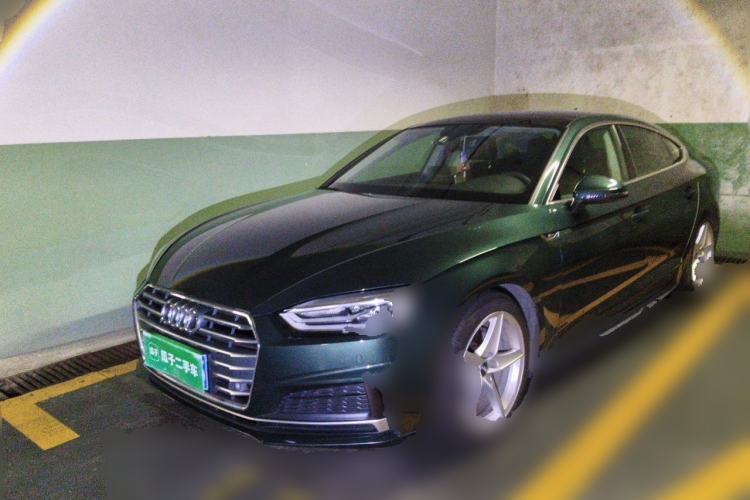 Used Audi A5 2017 Sportback 40 TFSI Fashion Model Guazi used car, China used car export, Used car for sale, Used cars, Cheapest cars for sale